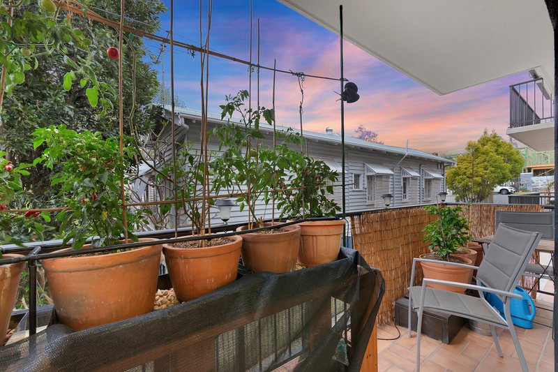 Photo - 3/34 Miles Street, Clayfield QLD 4011 - Image 5