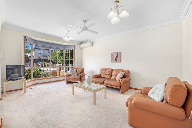 Photo - 3/34 Paschal Street, Bentleigh VIC 3204 - Image 3