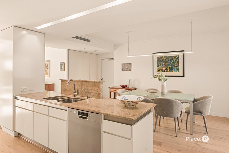 Photo - 3341/30 Hollins Crescent, New Farm QLD 4005 - Image 9