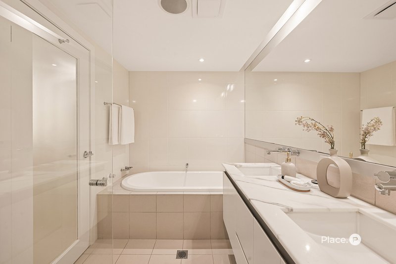 Photo - 3341/30 Hollins Crescent, New Farm QLD 4005 - Image 15