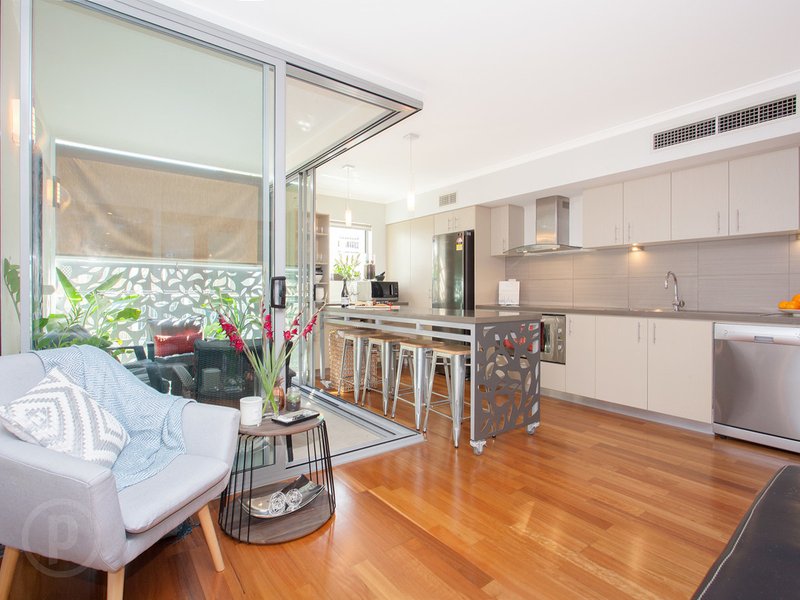 Photo - 33/46 Arthur Street, Fortitude Valley QLD 4006 - Image 3