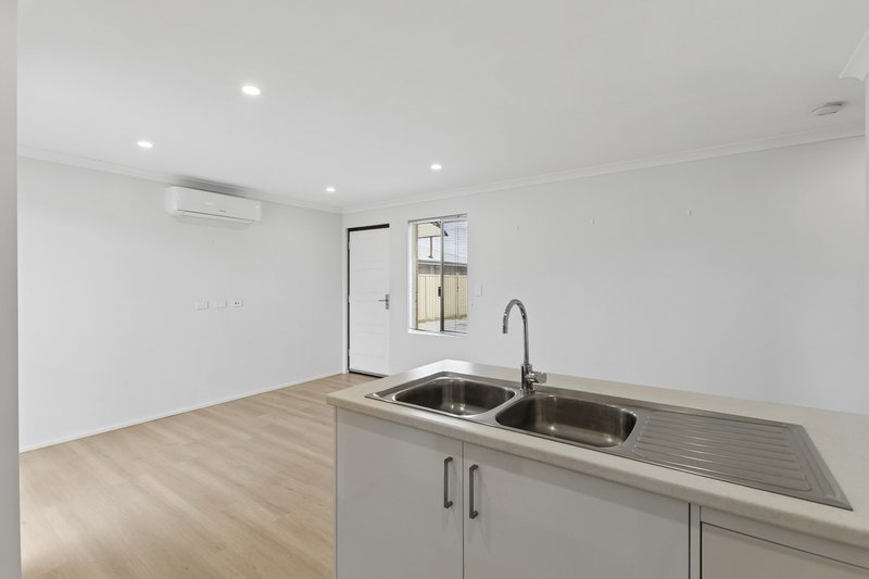 Photo - 334A Marangaroo Drive, Koondoola WA 6064 - Image 6