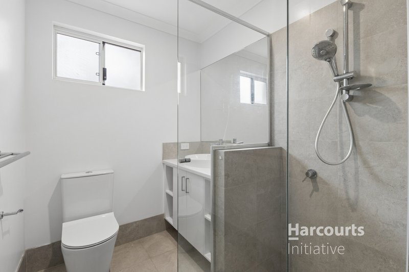 Photo - 334A Marangaroo Drive, Koondoola WA 6064 - Image 10