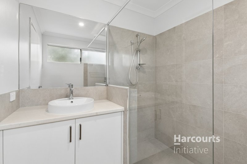Photo - 334A Marangaroo Drive, Koondoola WA 6064 - Image 12