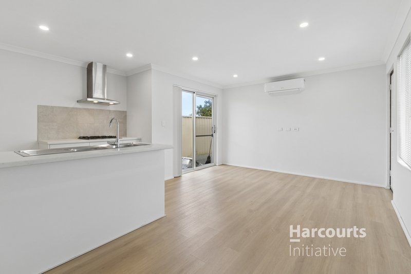 Photo - 334A Marangaroo Drive, Koondoola WA 6064 - Image 17