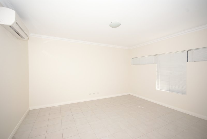 Photo - 3/35 Branch Circus , Success WA 6164 - Image 7