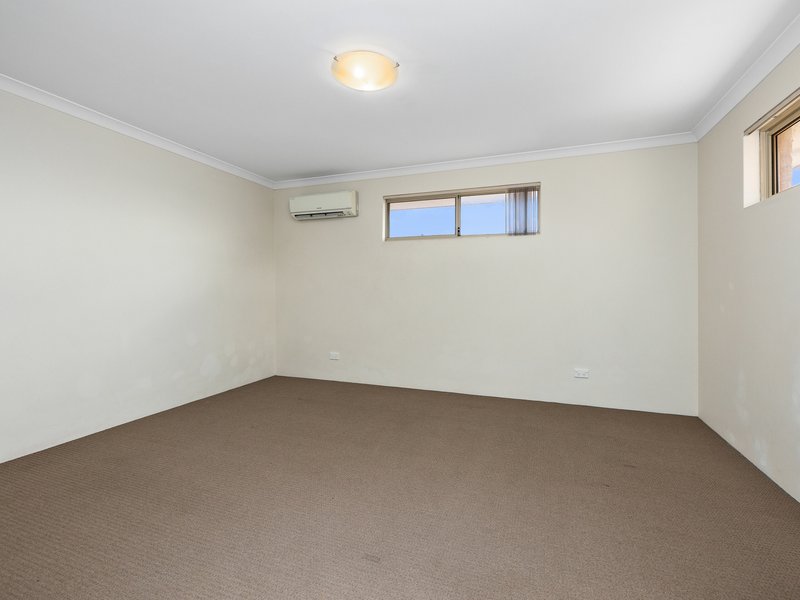 Photo - 3/35 Henry Street, East Cannington WA 6107 - Image 8