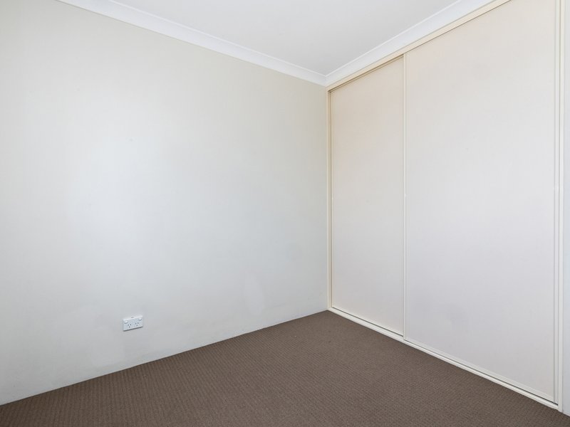 Photo - 3/35 Henry Street, East Cannington WA 6107 - Image 13