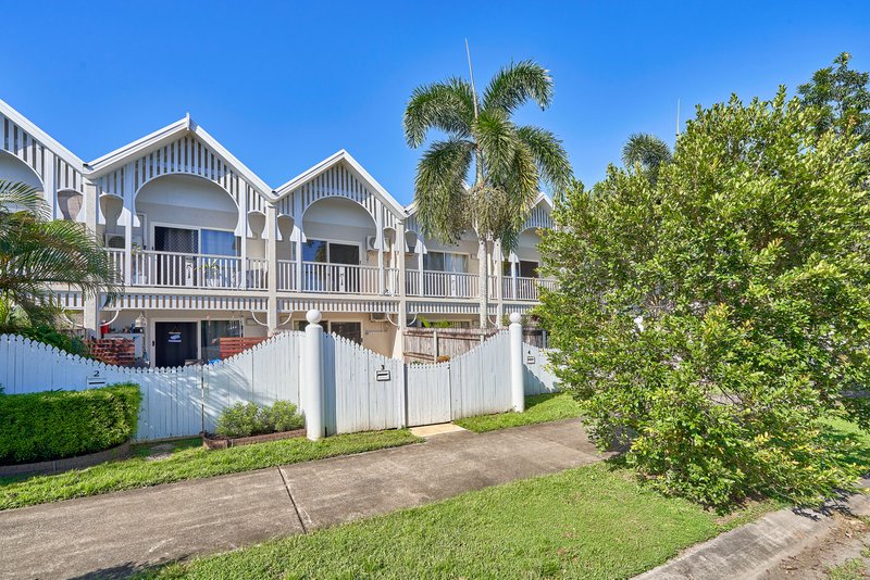 Photo - 3/35 Rutherford Street, Yorkeys Knob QLD 4878 - Image 1