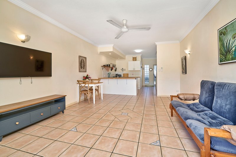 Photo - 3/35 Rutherford Street, Yorkeys Knob QLD 4878 - Image 4