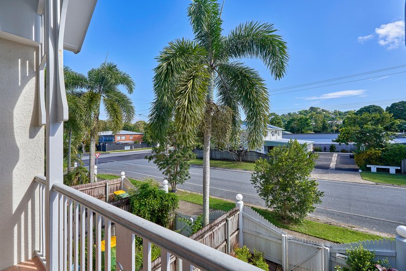 Photo - 3/35 Rutherford Street, Yorkeys Knob QLD 4878 - Image 7