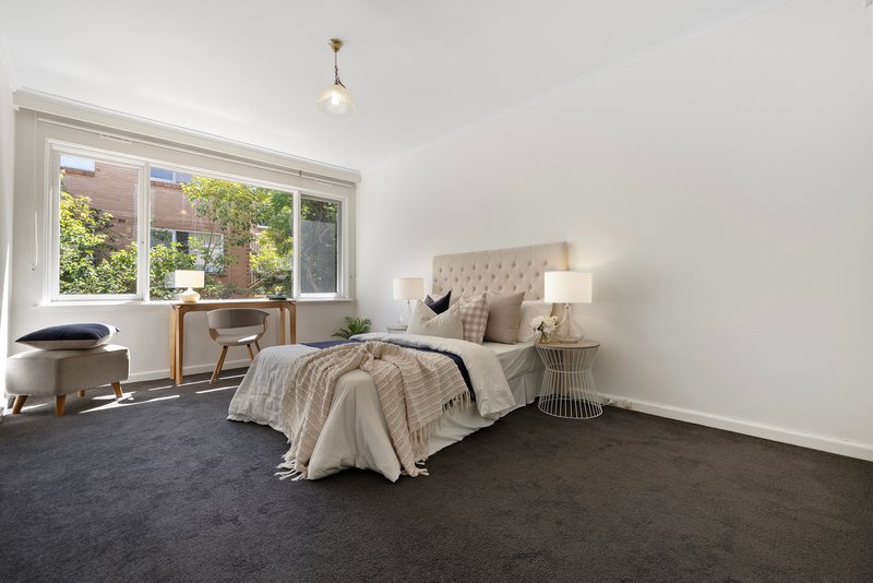 Photo - 3/353 Alma Road, Caulfield North VIC 3161 - Image 3