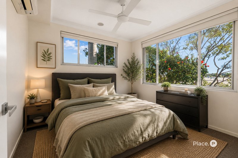 Photo - 335/986 Wynnum Road, Cannon Hill QLD 4170 - Image 3