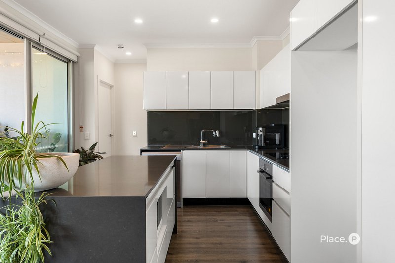 Photo - 335/986 Wynnum Road, Cannon Hill QLD 4170 - Image 4
