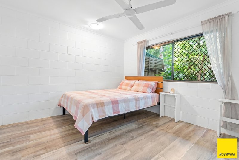 Photo - 3/36-38 Mimosa Street, Holloways Beach QLD 4878 - Image 4