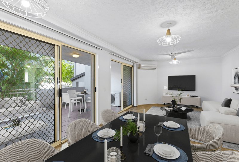 Photo - 3/36 Alexandra Avenue, Mermaid Beach QLD 4218 - Image 2