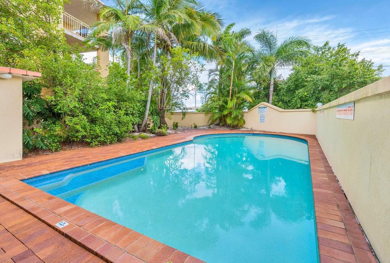 Photo - 3/36 Alexandra Avenue, Mermaid Beach QLD 4218 - Image 4