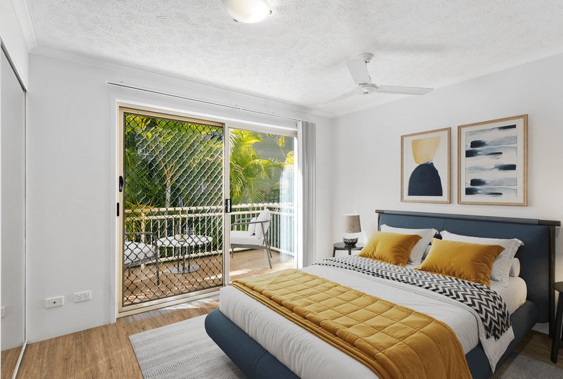 Photo - 3/36 Alexandra Avenue, Mermaid Beach QLD 4218 - Image 6