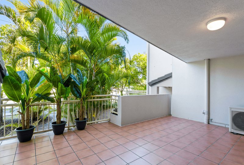 Photo - 3/36 Alexandra Avenue, Mermaid Beach QLD 4218 - Image 11