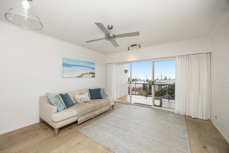 Photo - 3/36 Buderim Avenue, Alexandra Headland QLD 4572 - Image 3