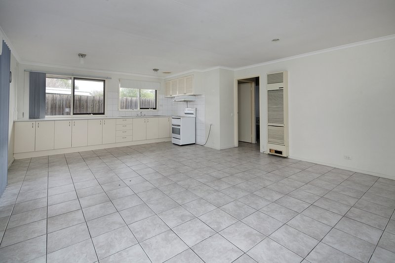 Photo - 336 Eastbourne Road, Rosebud VIC 3939 - Image 4