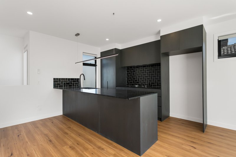 Photo - 3/36 Primula Avenue, Brooklyn VIC 3012 - Image 2