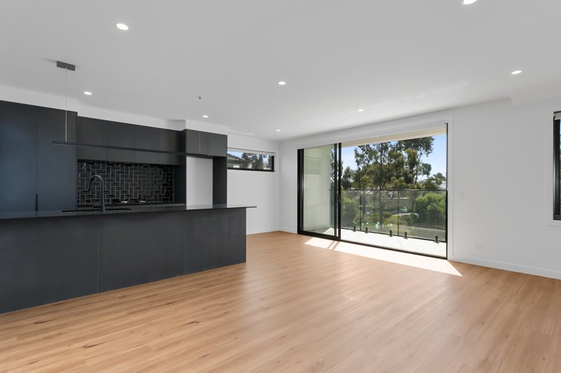 Photo - 3/36 Primula Avenue, Brooklyn VIC 3012 - Image 3