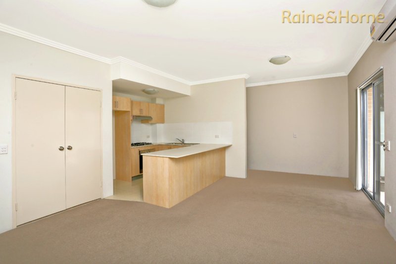 Photo - 33/7-11 Putland Street, St Marys NSW 2760 - Image 2