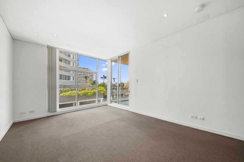 Photo - 33/7-15 Newland Street, Bondi Junction NSW 2022 - Image 3