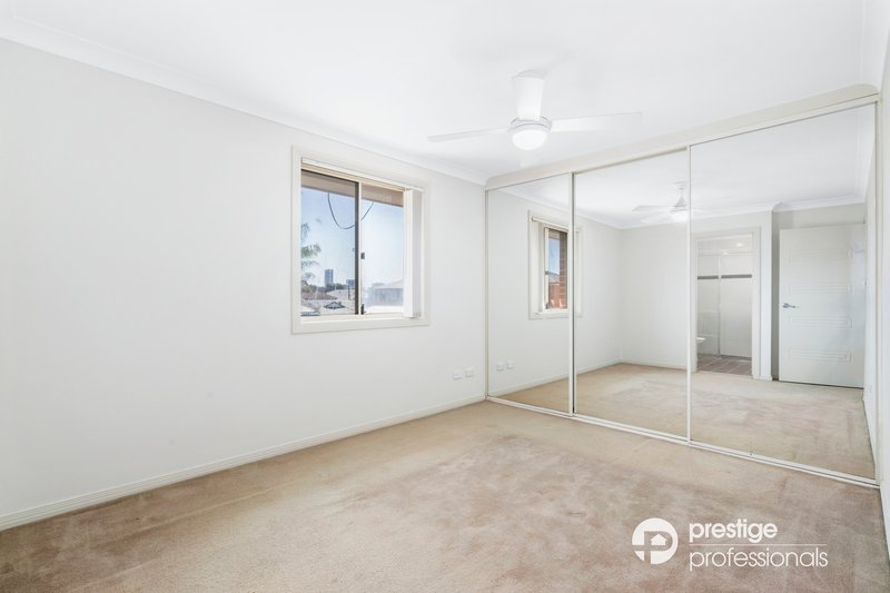 Photo - 3/37-39 Swain Street, Moorebank NSW 2170 - Image 5