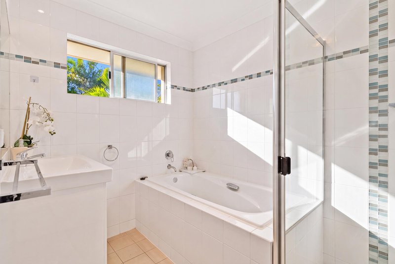 Photo - 3/37 Bruce Avenue, Paradise Point QLD 4216 - Image 10