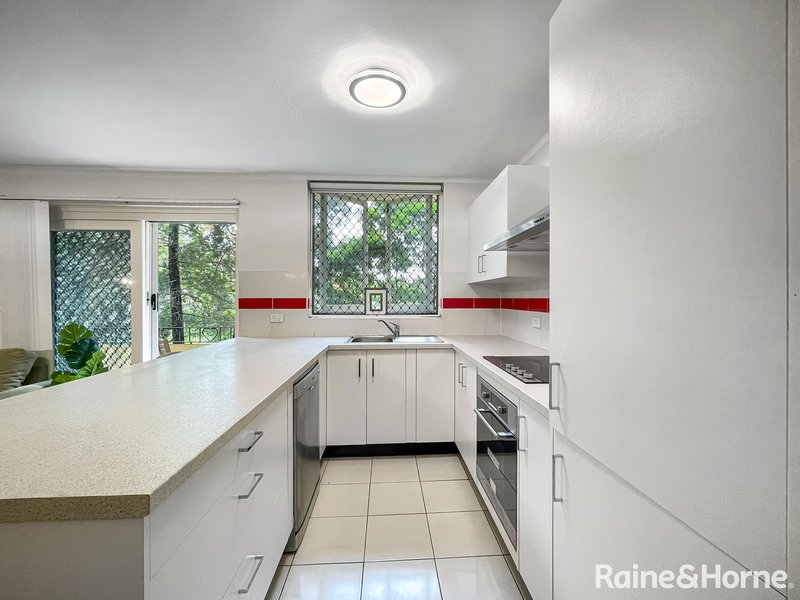 Photo - 3/37 Gailey Road, Toowong QLD 4066 - Image 4