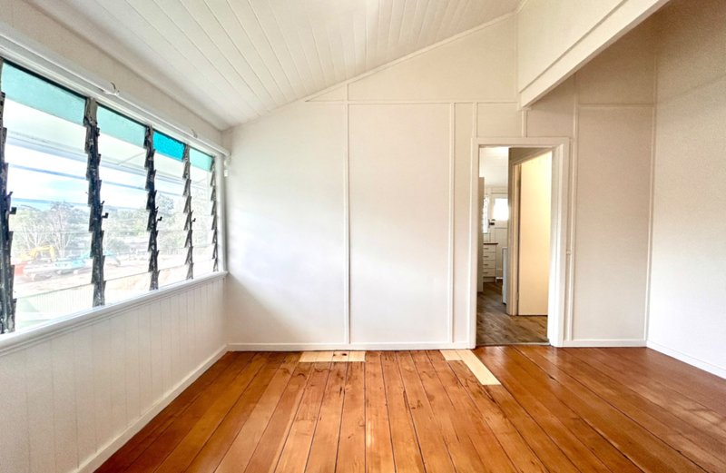 Photo - 3/37 Mansted Street, Holland Park West QLD 4121 - Image 2