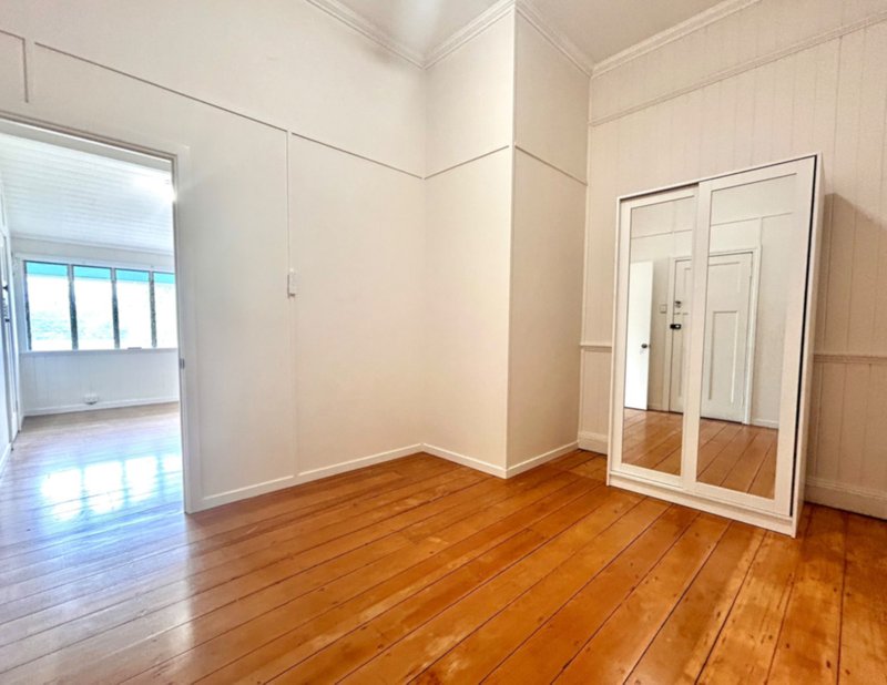 Photo - 3/37 Mansted Street, Holland Park West QLD 4121 - Image 4