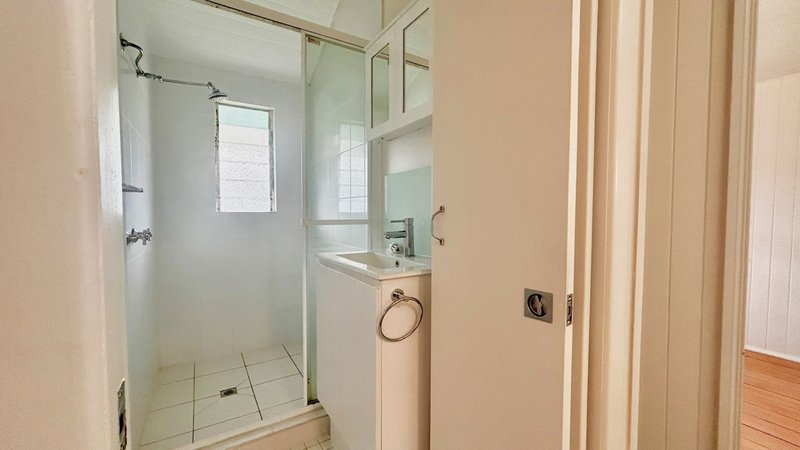 Photo - 3/37 Mansted Street, Holland Park West QLD 4121 - Image 7