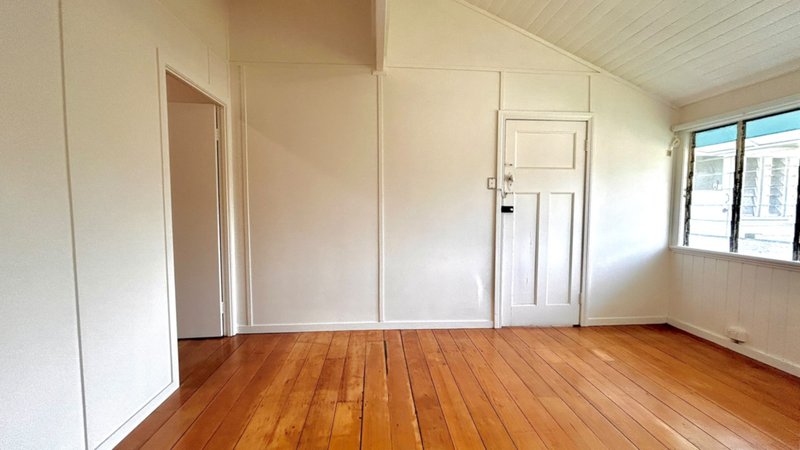 Photo - 3/37 Mansted Street, Holland Park West QLD 4121 - Image 8