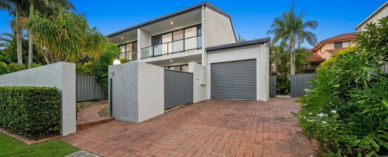 Photo - 3/37 T E Peters Drive, Broadbeach Waters QLD 4218 - Image 2
