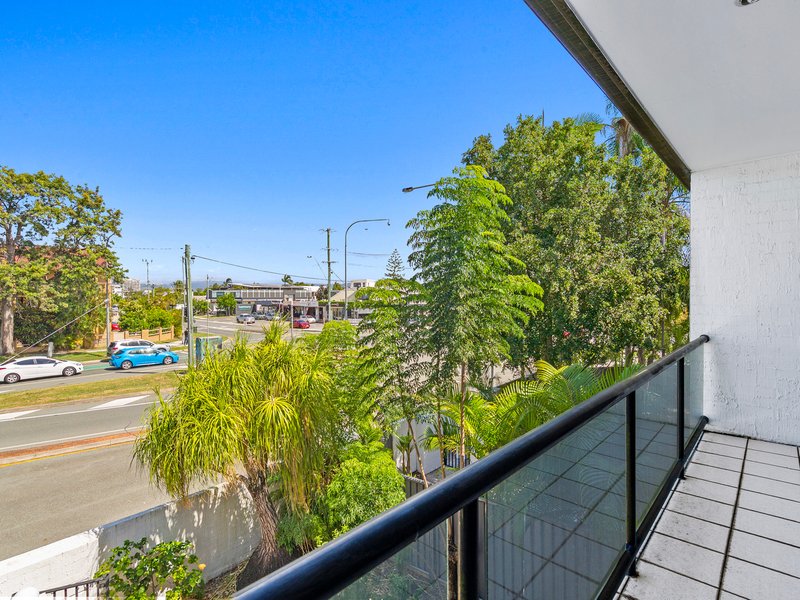 Photo - 3/37 T E Peters Drive, Broadbeach Waters QLD 4218 - Image 19