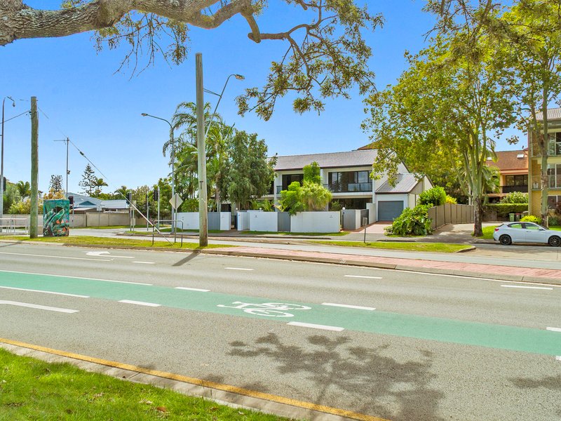 Photo - 3/37 T E Peters Drive, Broadbeach Waters QLD 4218 - Image 20