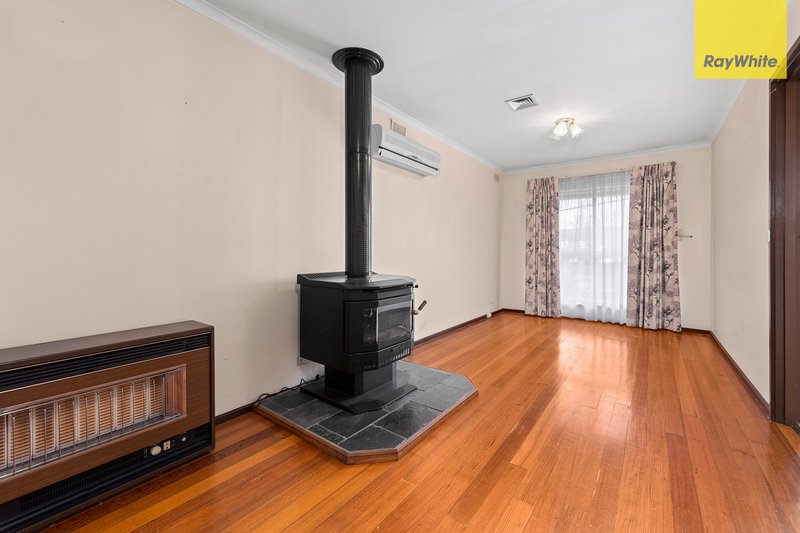 Photo - 337 Taylors Road, Kings Park VIC 3021 - Image 5