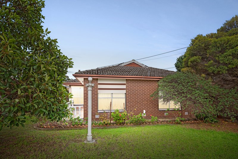 Photo - 337 Taylors Road, Kings Park VIC 3021 - Image 2