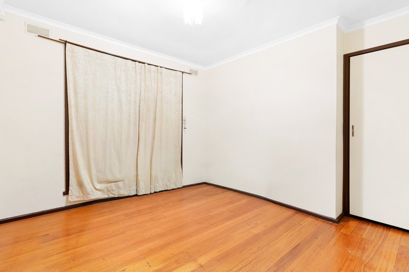 Photo - 337 Taylors Road, Kings Park VIC 3021 - Image 10