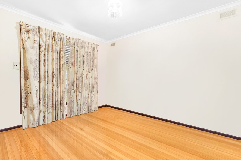 Photo - 337 Taylors Road, Kings Park VIC 3021 - Image 14