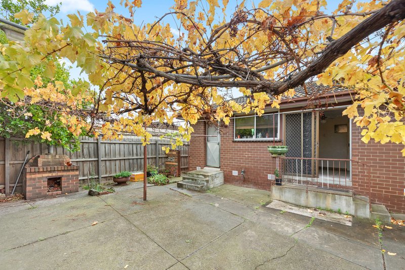 Photo - 337 Taylors Road, Kings Park VIC 3021 - Image 15