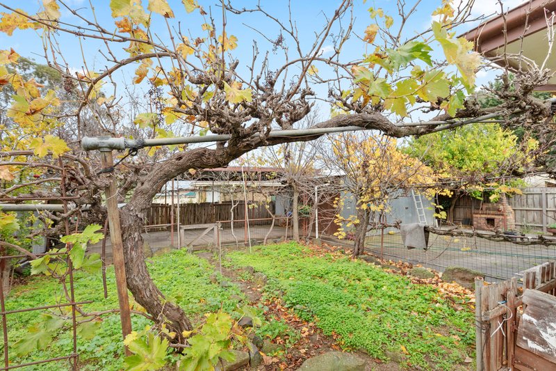Photo - 337 Taylors Road, Kings Park VIC 3021 - Image 17