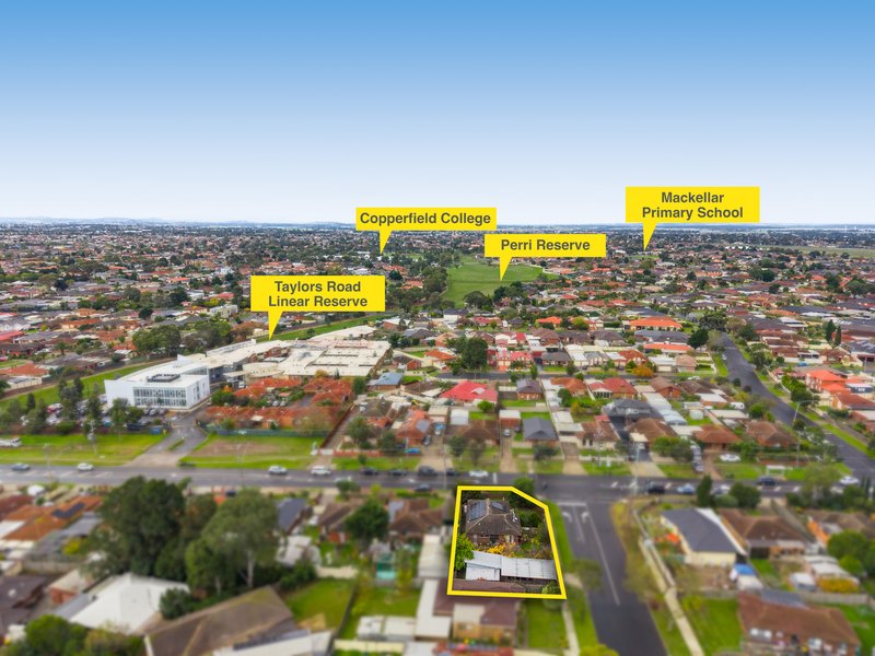 Photo - 337 Taylors Road, Kings Park VIC 3021 - Image 20