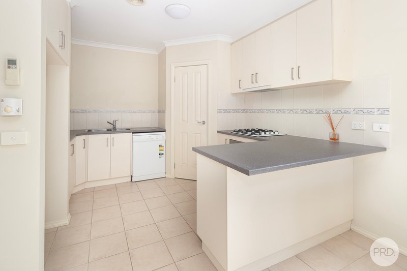 Photo - 3/37 Victoria Street, Creswick VIC 3363 - Image 4