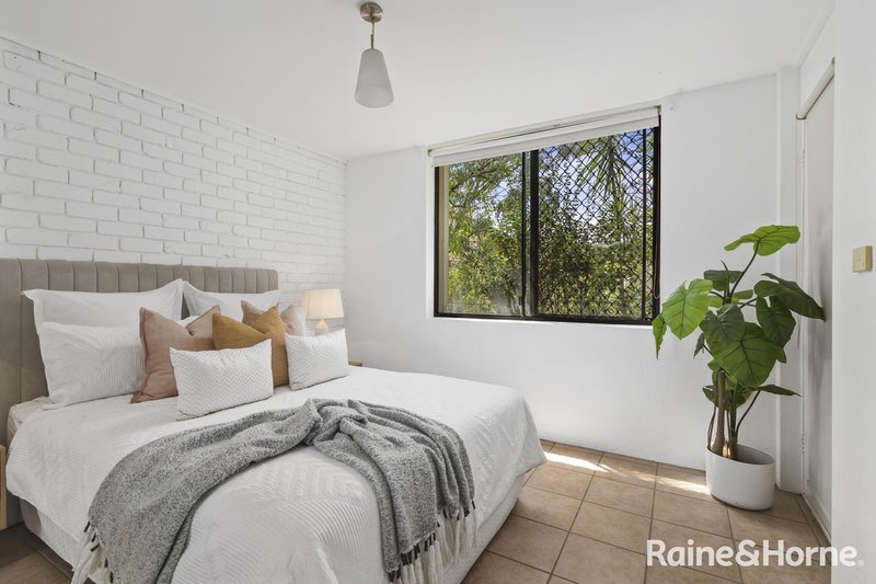 Photo - 3/37 Waverley Road, Taringa QLD 4068 - Image 8
