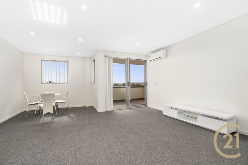 Photo - 33/74 Castlereagh Street, Liverpool NSW 2170 - Image 2