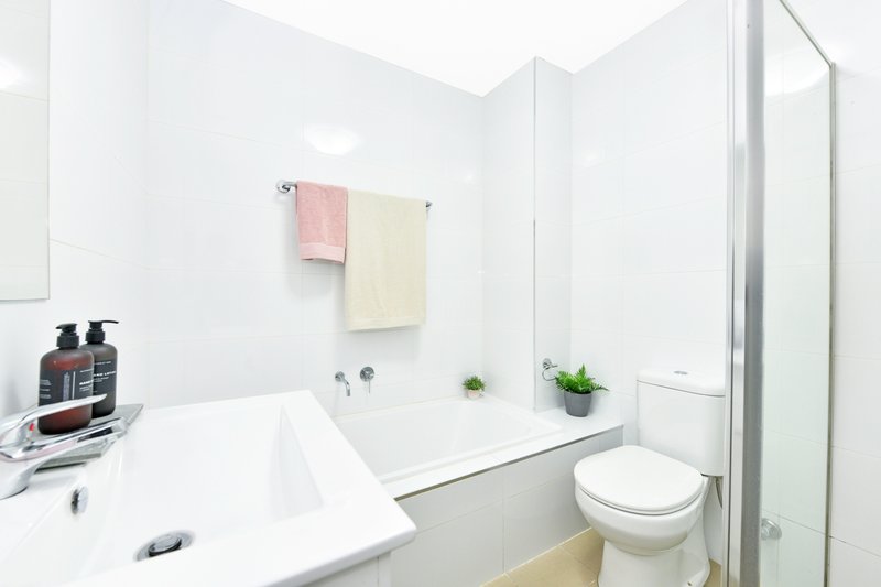 Photo - 33/8-12 Marlborough Road, Homebush West NSW 2140 - Image 8